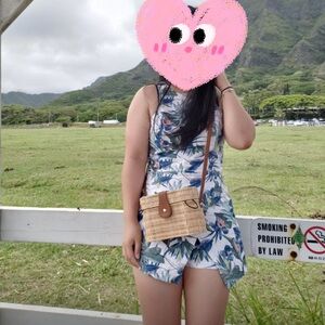 HOLLISTER pattern romper